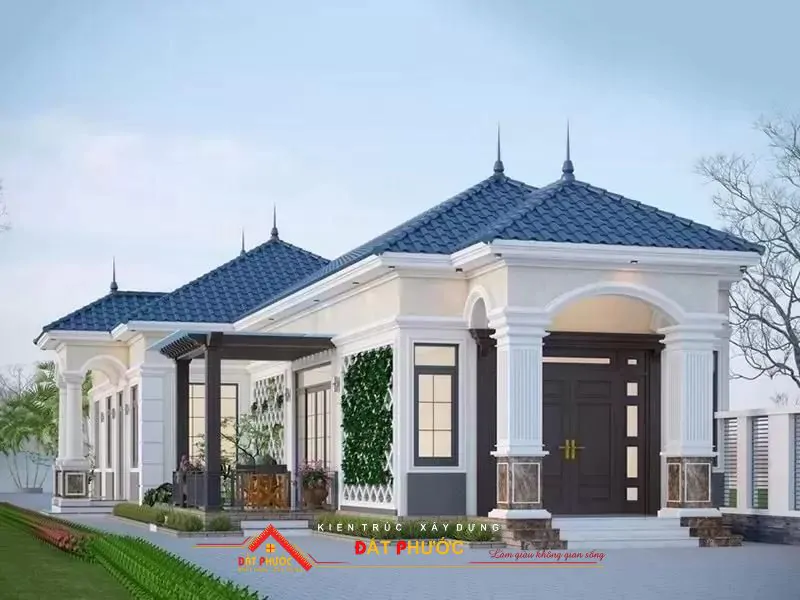 Mẫu nhà chữ L đẹp mái Thái giữa sân vườn lớn